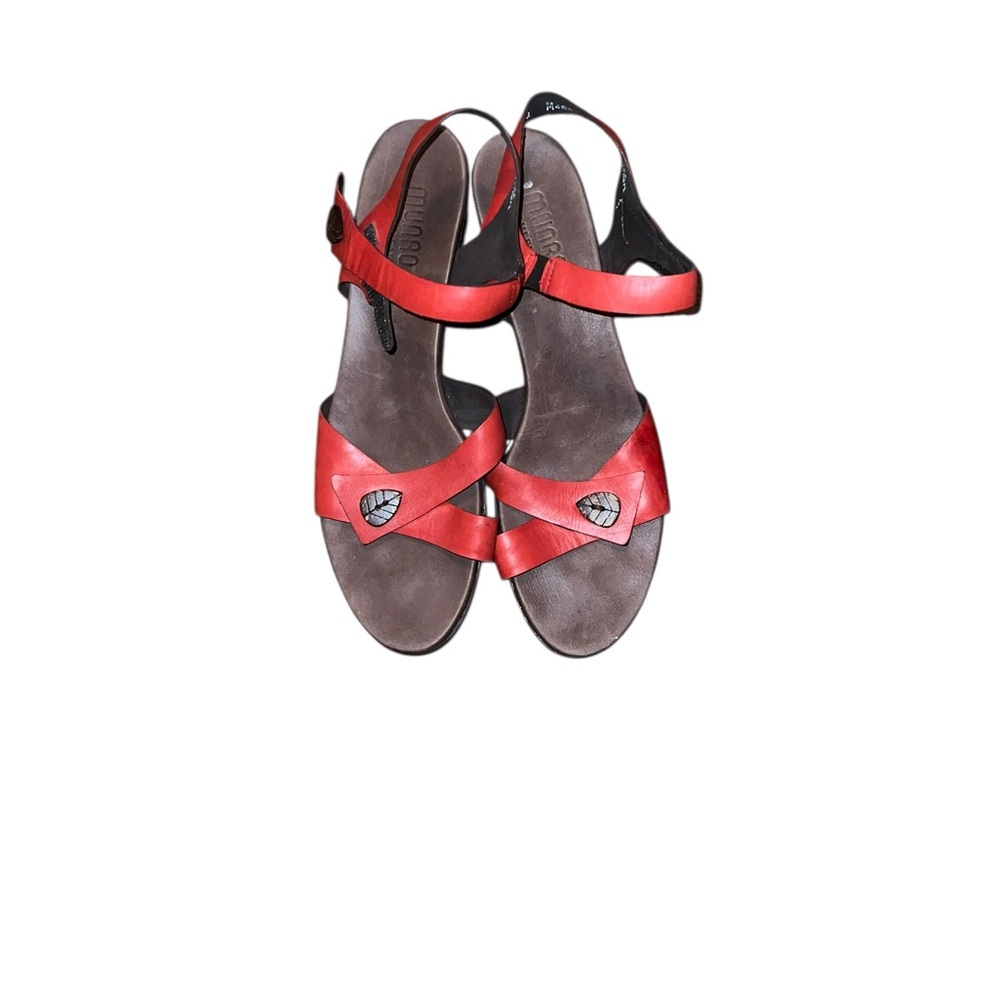 Munro Red Leather Strappy Sandals 9 N
